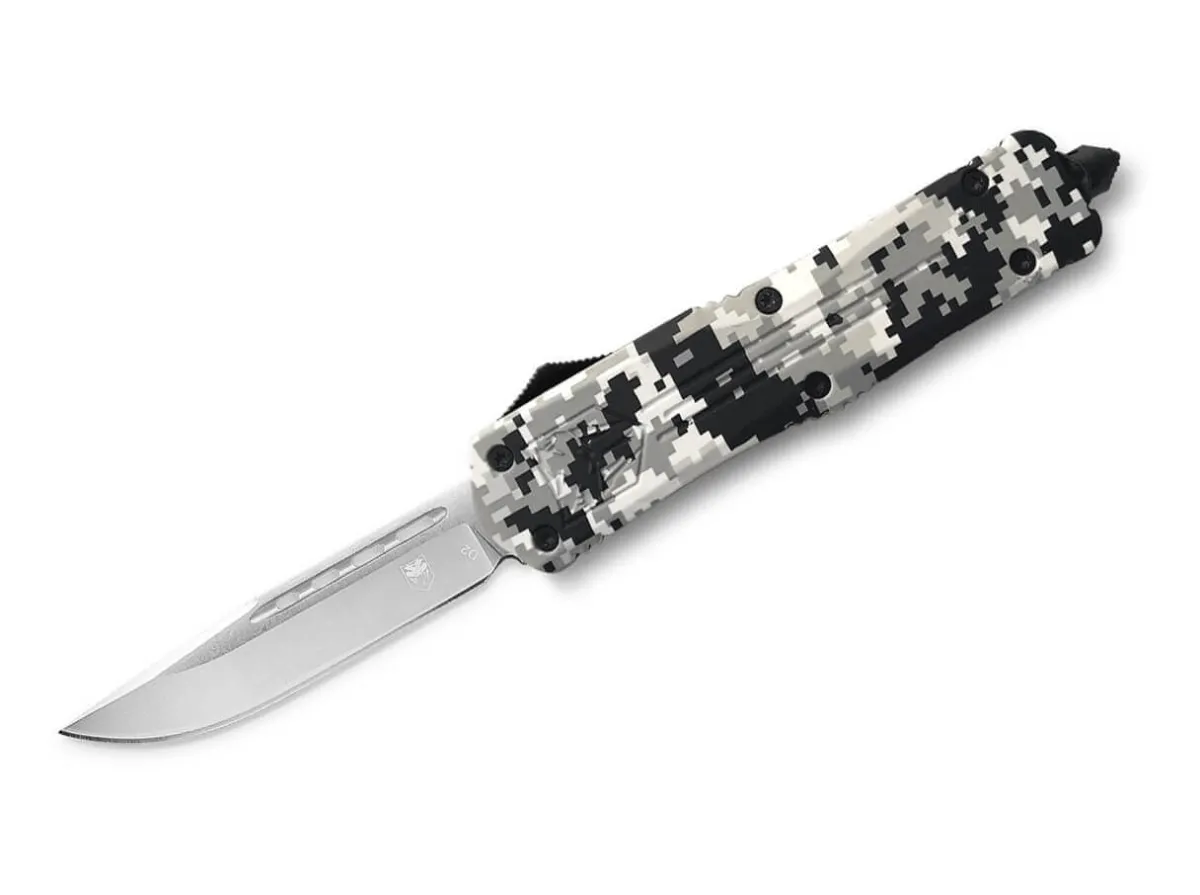 CobraTec Large Winter Digi Camo Fs-3 Drop